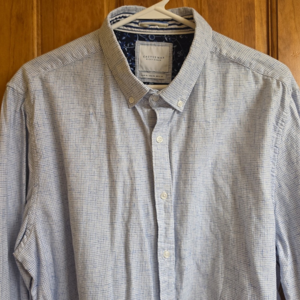 Cactus Man XL Button Down Shirt Mens Light Blue Floral Trim Cotton Lyocell Blend